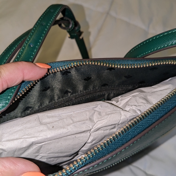 Kate Spade Crossbody - Picture 15 of 16